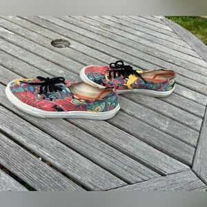 Unisex Vans - Peacock‎ Pattern men 7 women 8.5 whimsy, funky sneaker colorful